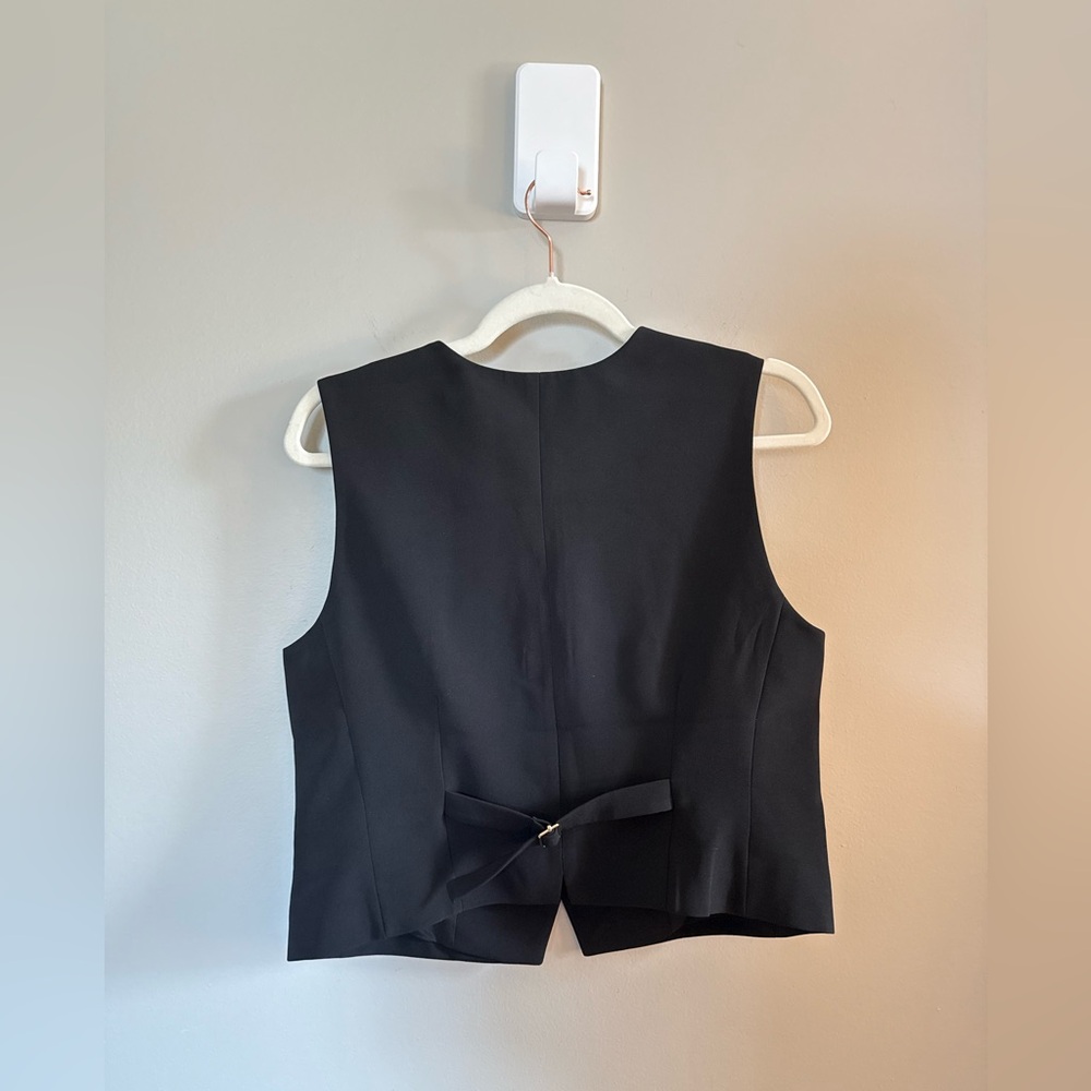 Ann Taylor โข NWT The Cropped Vest Fluid Crepe in Black Size 6 Chic Quiet Luxury - Picture 4 of 14
